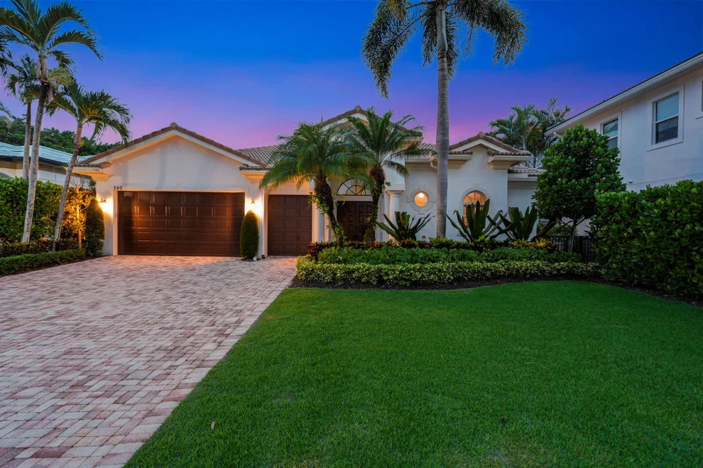 Unit for sale at 540 Les Jardin Drive, Palm Beach Gardens, FL 33410