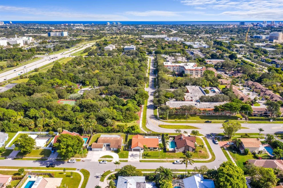 Unit for sale at 979 NW 8th Street, Boca Raton, FL 33486