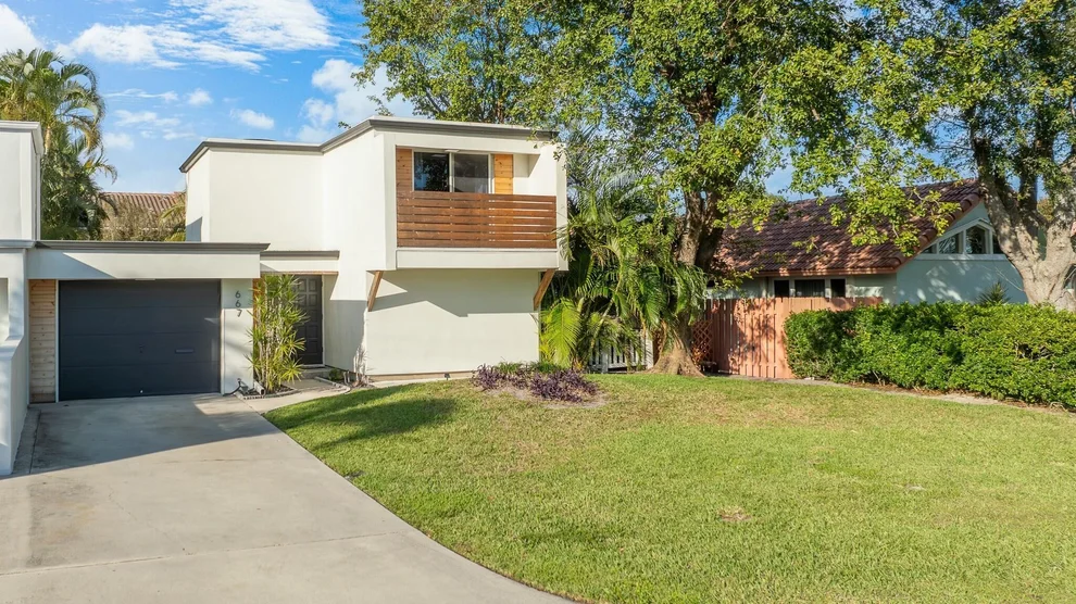 Unit for sale at 667 Forsyth Street, Boca Raton, FL 33487