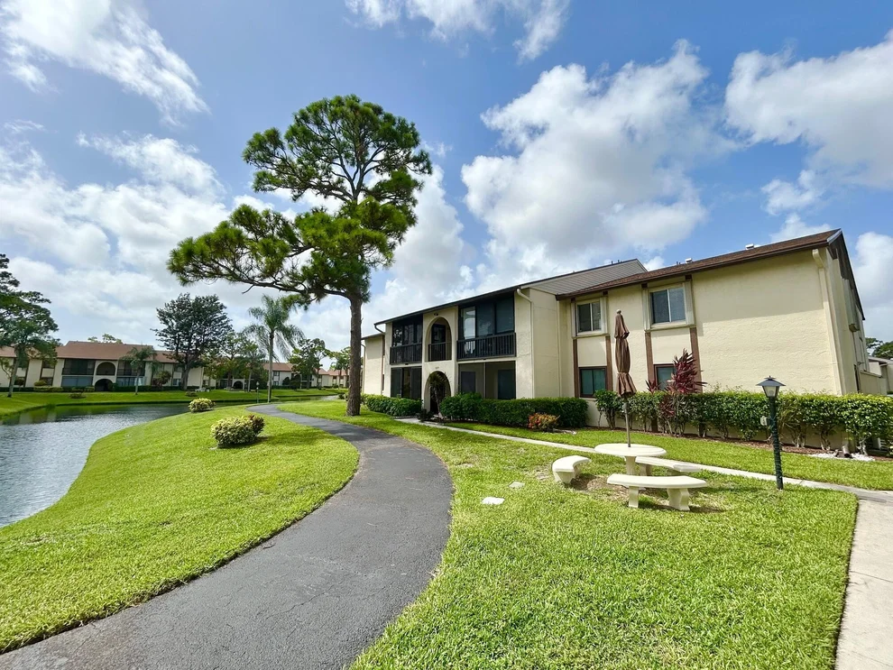 Unit for sale at 327 Knotty Pine Circle, Greenacres, FL 33463