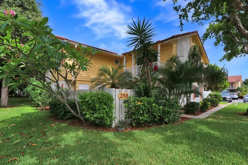 Unit for sale at 258 Seabreeze Circle, Jupiter, FL 33477