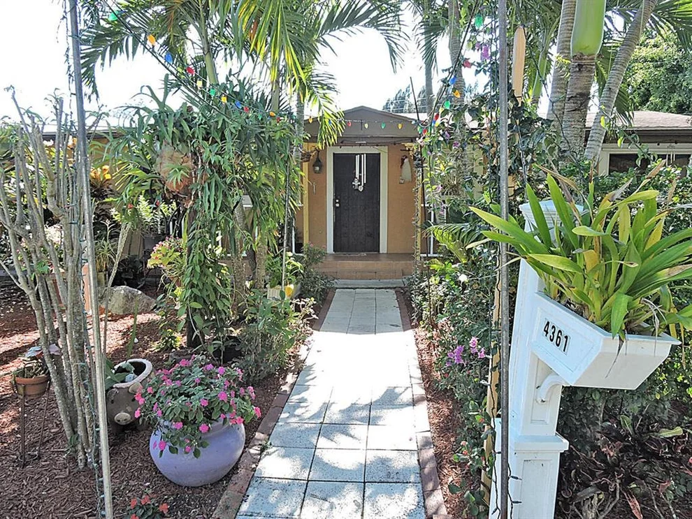 Unit for sale at 4361 Davis Road, Lake Worth, FL 33461