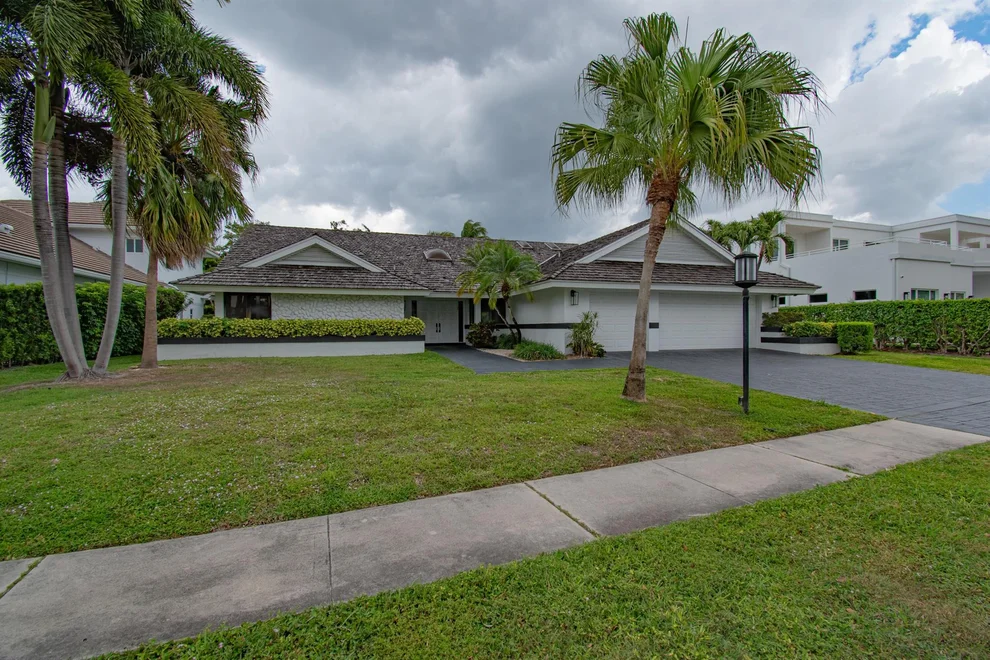 Unit for sale at 7171 Valencia Drive, Boca Raton, FL 33433
