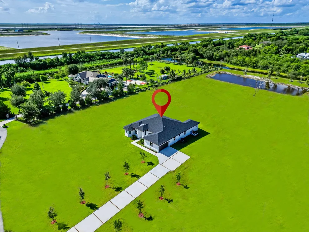 Unit for sale at 19921 Skyhawk Ln Lane, Loxahatchee, FL 33470