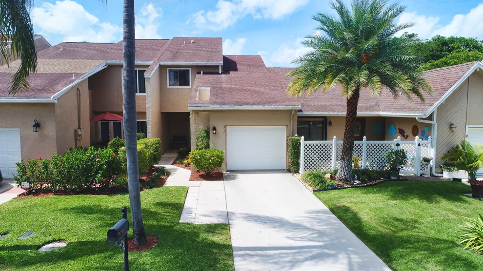 Unit for sale at 6752 Canary Palm Circle, Boca Raton, FL 33433