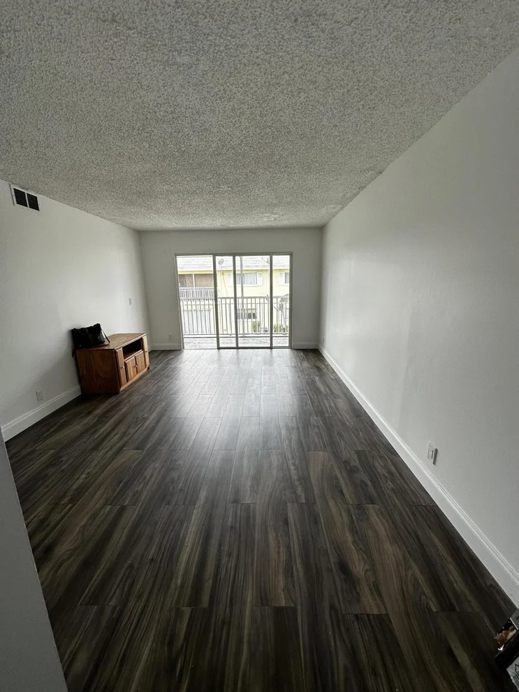 Unit for sale at 1501 Crescent Circle, Lake Park, FL 33403