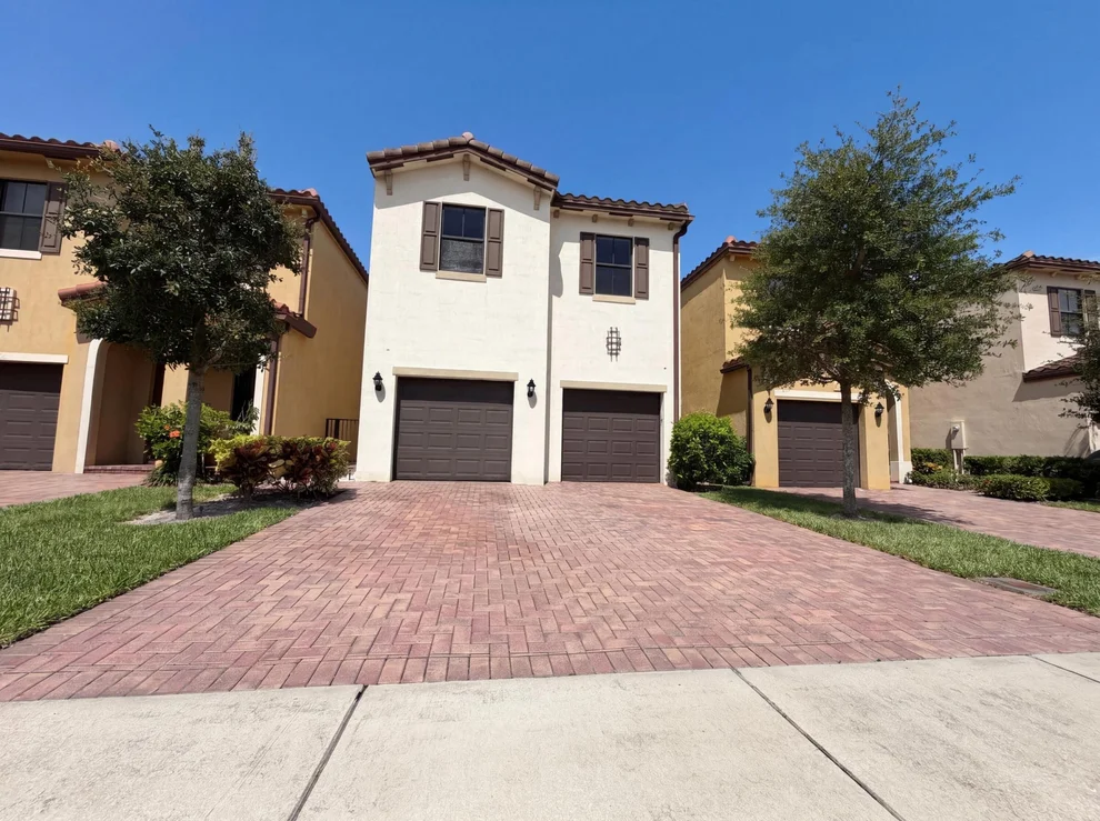 Unit for sale at 5213 NW 50th Terrace, Tamarac, FL 33319
