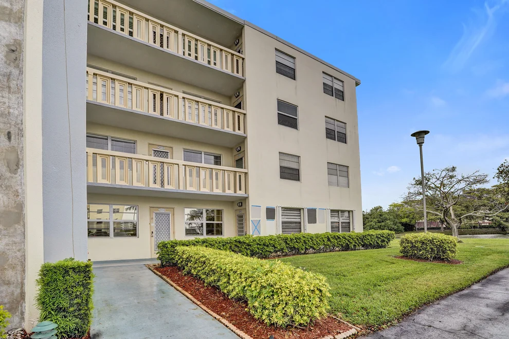 Unit for sale at 1033 Ainslie C, Boca Raton, FL 33434