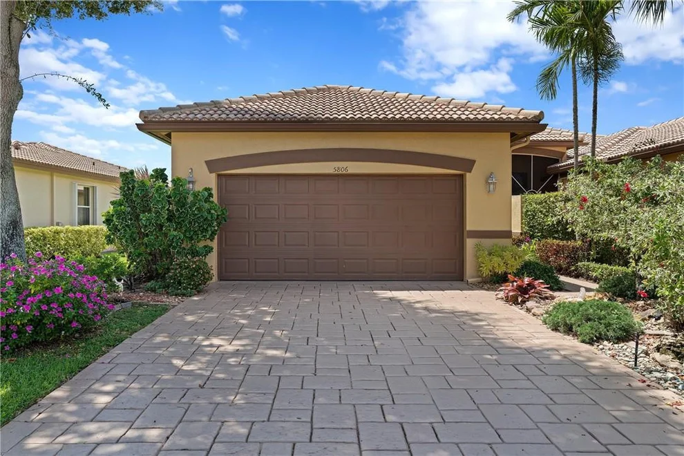 Unit for sale at 5806 Grand Harbour Circle, Boynton Beach, FL 33437