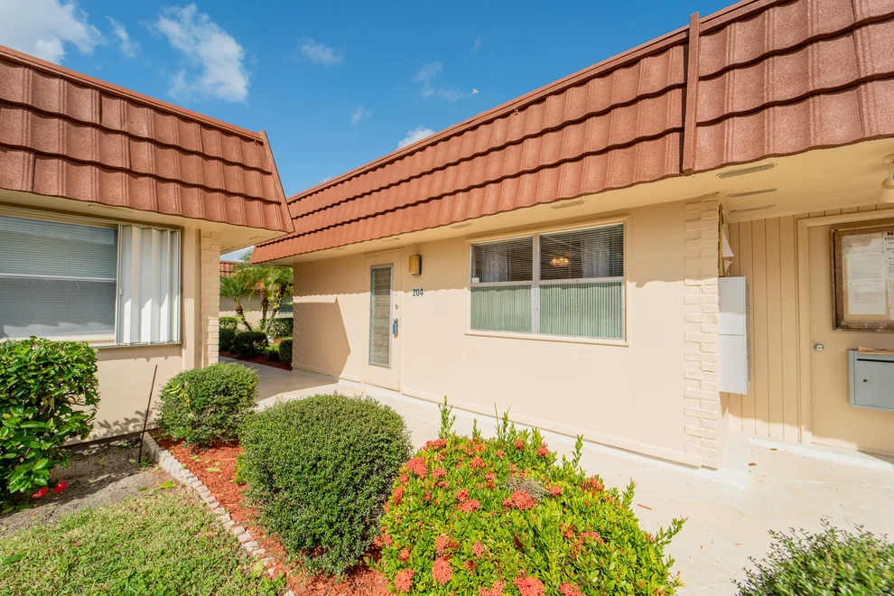 Unit for sale at 204 Seville I, Delray Beach, FL 33446