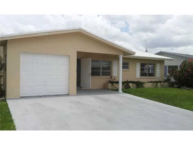Unit for sale at 6010 NW 67th Te, Tamarac, FL 33321
