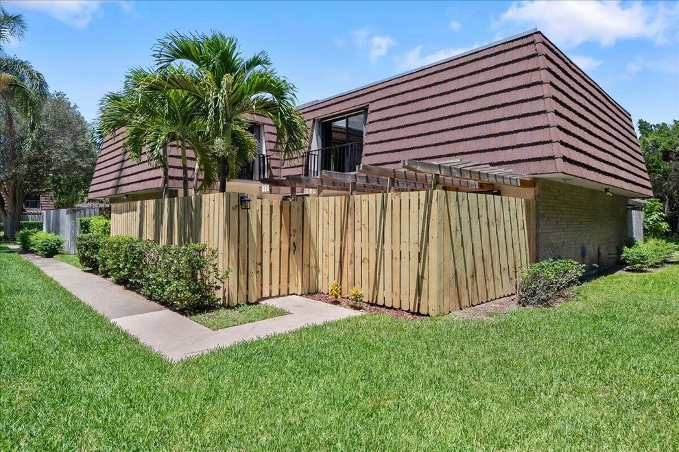 Unit for sale at 2108 21st Lane, Palm Beach Gardens, FL 33418