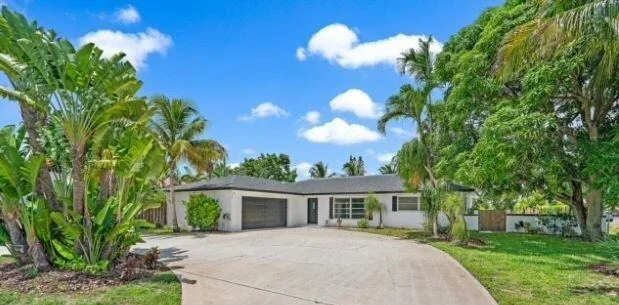 Unit for sale at 1813 Arlington Drive, Lake Clarke Shores, FL 33406