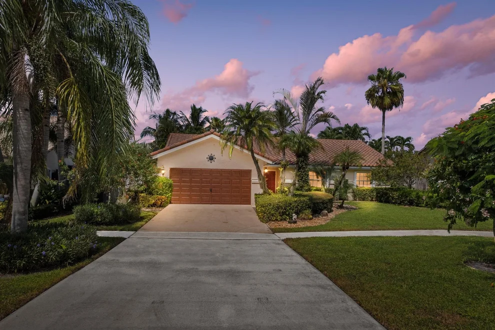 Unit for sale at 7463 W Country Club Boulevard, Boca Raton, FL 33487