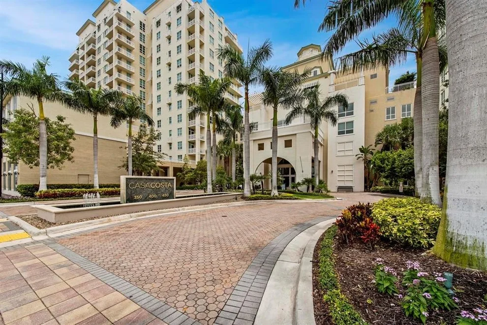 Unit for sale at 350 N Federal Highway, Boynton Beach, FL 33435