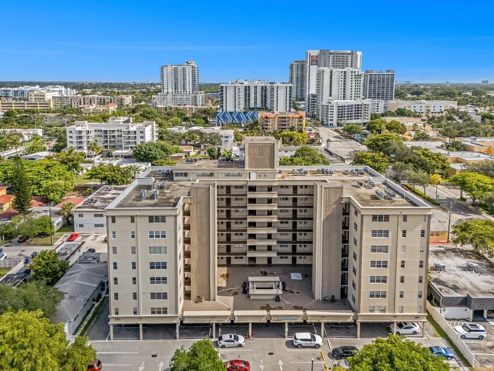 Unit for sale at 1811 Jefferson Street, Hollywood, FL 33020