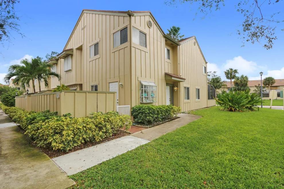 Unit for sale at 6207 Riverwalk Lane, Jupiter, FL 33458
