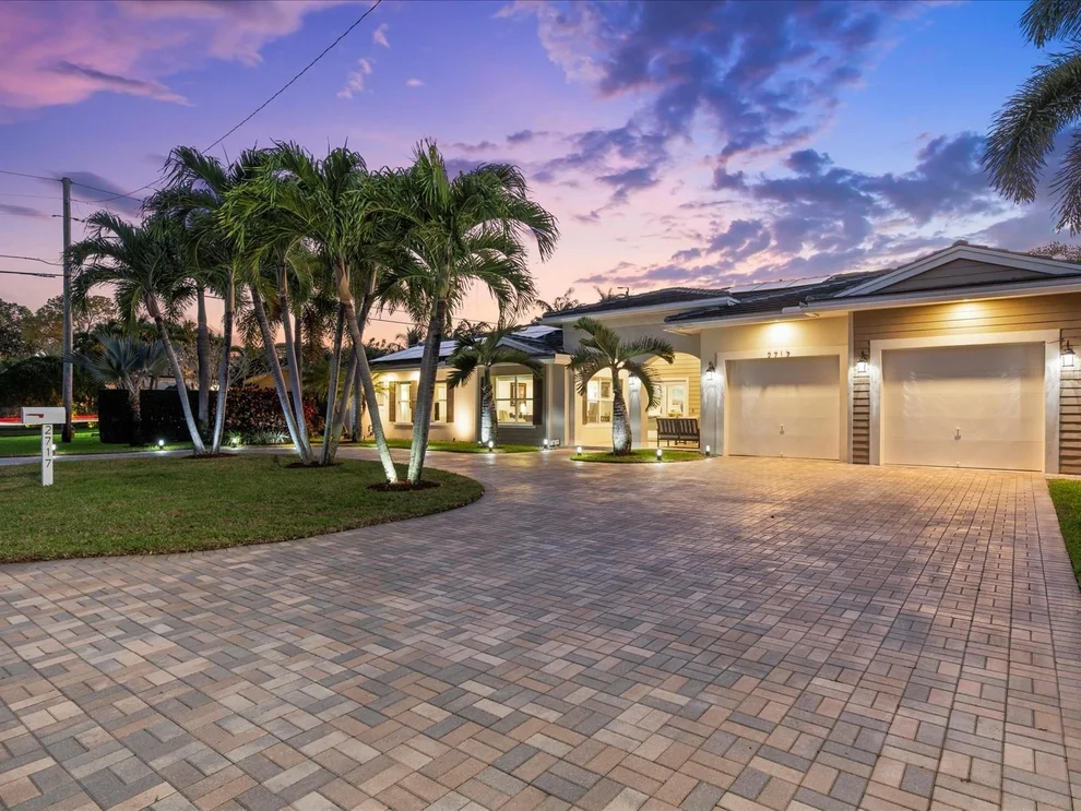Unit for sale at 2717 NE 2nd Avenue, Wilton Manors, FL 33334