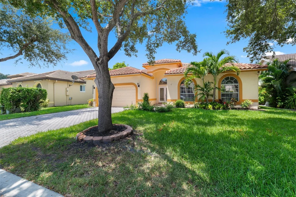 Unit for sale at 5352 NW 57th Te, Coral Springs, FL 33067