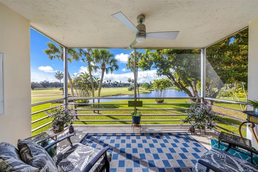 Unit for sale at 3980 Oaks Clubhouse Drive, Pompano Beach, FL 33069