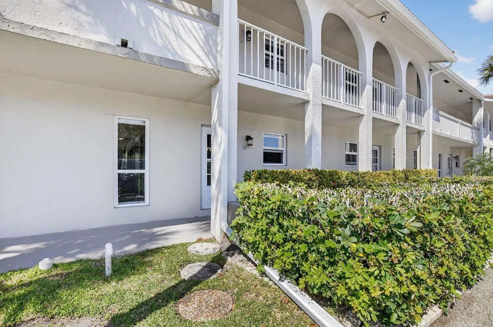Unit for sale at 250 NE 20th Street, Boca Raton, FL 33431