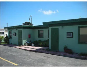 Unit for sale at 915 S Dixie Highway, Lake Worth Beach, FL 