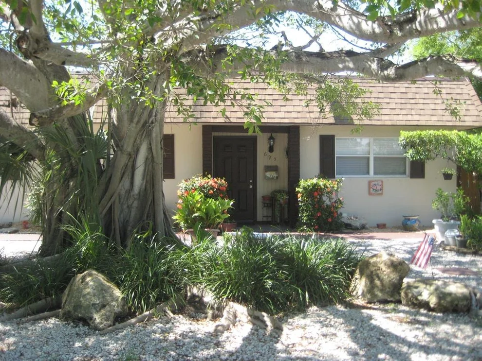 Unit for sale at 697 Coventry Street, Boca Raton, FL 33487