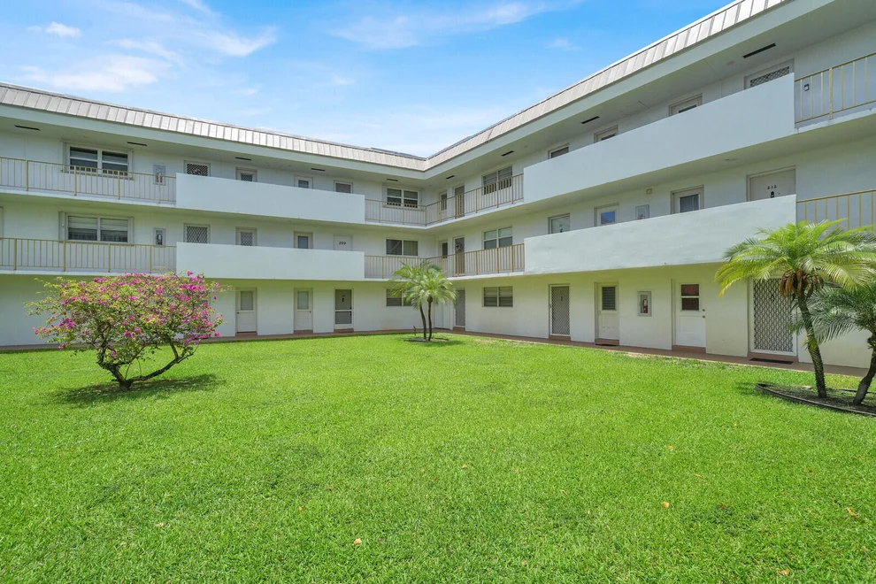 Unit for sale at 5501 NW 2nd Avenue, Boca Raton, FL 33487