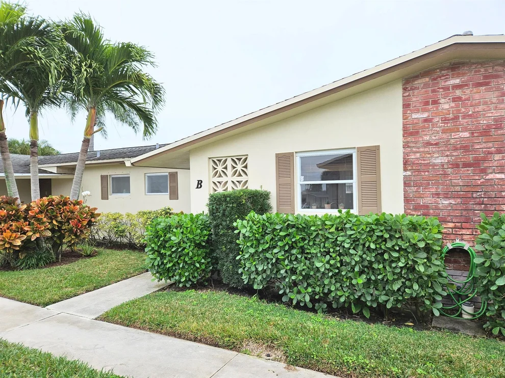 Unit for sale at 2580 Emory Drive E, West Palm Beach, FL 33415