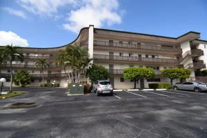 Unit for sale at 300 Waterway Drive S, Lantana, FL 33462