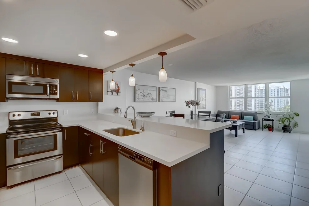 Unit for sale at 3015 N Ocean Boulevard, Fort Lauderdale, FL 33308