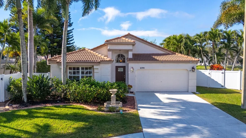Unit for sale at 6595 Waverly Lane, Lake Worth, FL 33467
