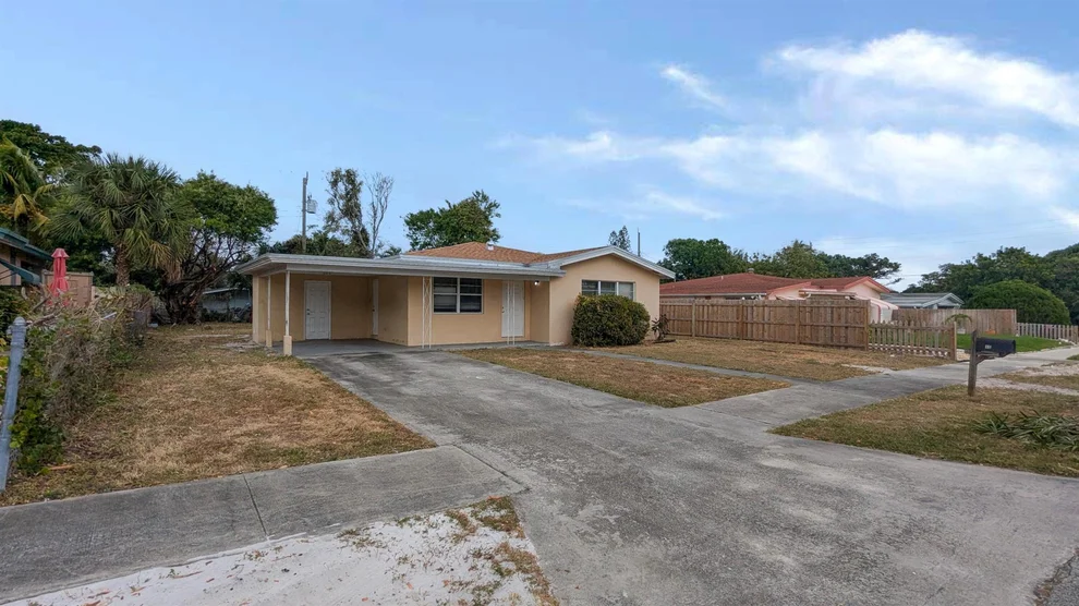 Unit for sale at 15 SW 8th Court, Delray Beach, FL 33444