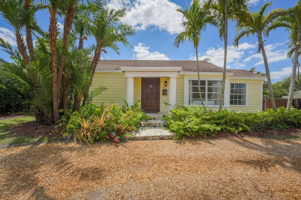 Unit for sale at 946 Paseo Morella, West Palm Beach, FL 33405