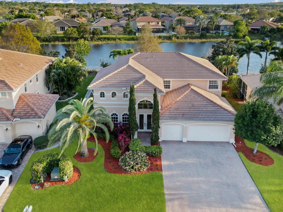 Unit for sale at 1414 SE Summit Trail, Stuart, FL 34997