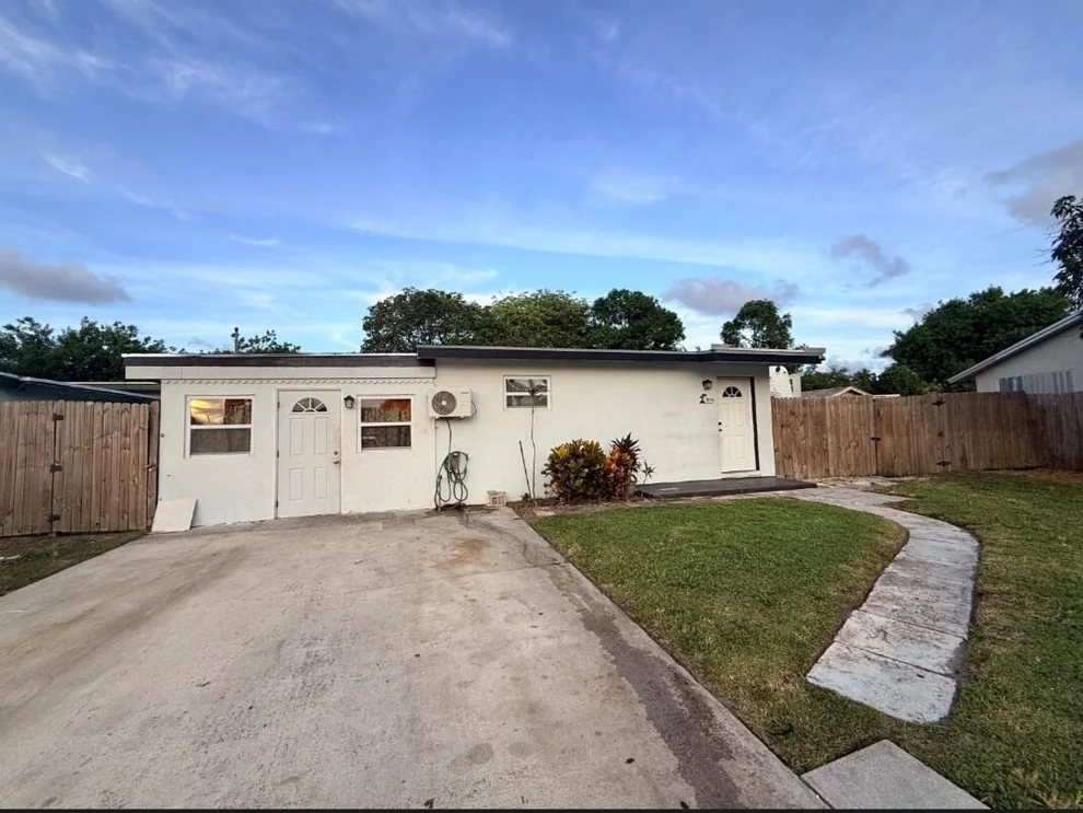 Unit for sale at 3016 E Palm Drive, Boynton Beach, FL 33435