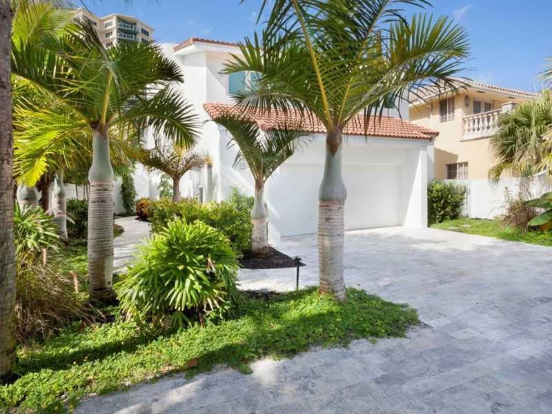 Unit for sale at 3330 NE 14th Court, Fort Lauderdale, FL 33304
