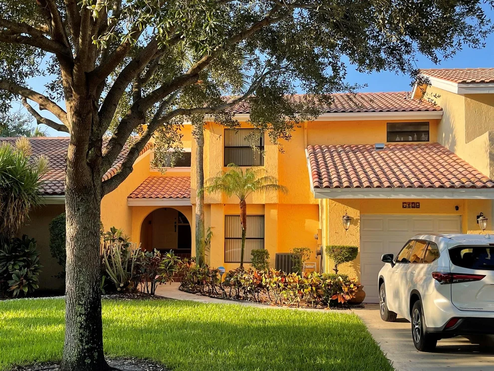 Unit for sale at 6120 Caliente Lane, Boca Raton, FL 33433