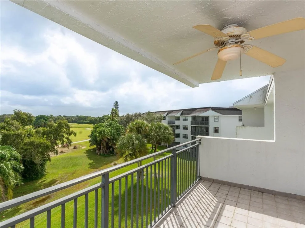 Unit for sale at 16141 Blatt Boulevard, Weston, FL 33326