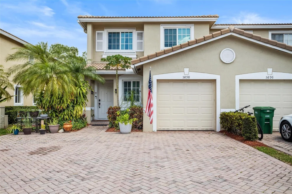 Unit for sale at 5898 Abbey Road, Tamarac, FL 33321