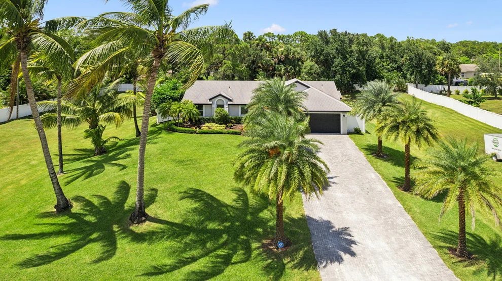 Unit for sale at 16857 90th Street N, Loxahatchee, FL 33470