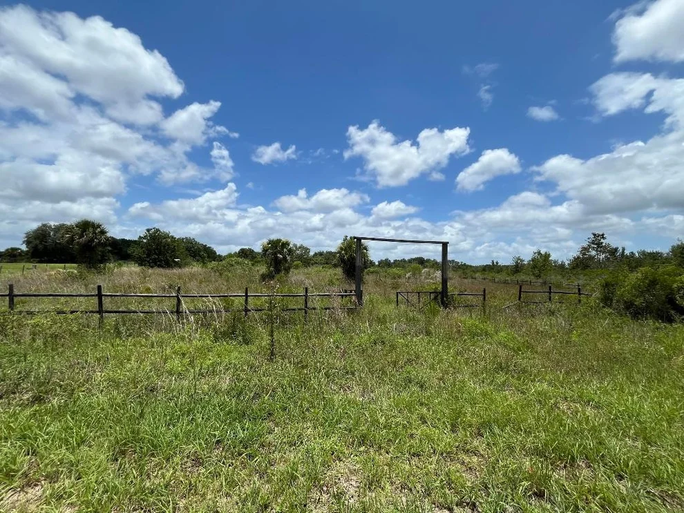 Unit for sale at 19145 NW 270th Street, Okeechobee, FL 34972