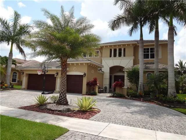Unit for sale at 7608 NW 117th Lane, Parkland, FL 33076