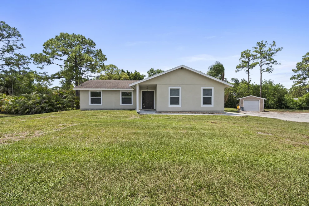 Unit for sale at 18019 43rd Road N, The Acreage, FL 33470