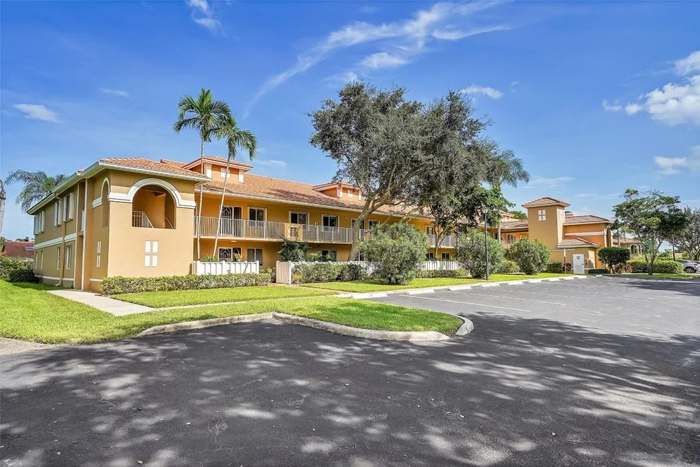 Unit for sale at 5876 Regal Glen Drive, Boynton Beach, FL 33437