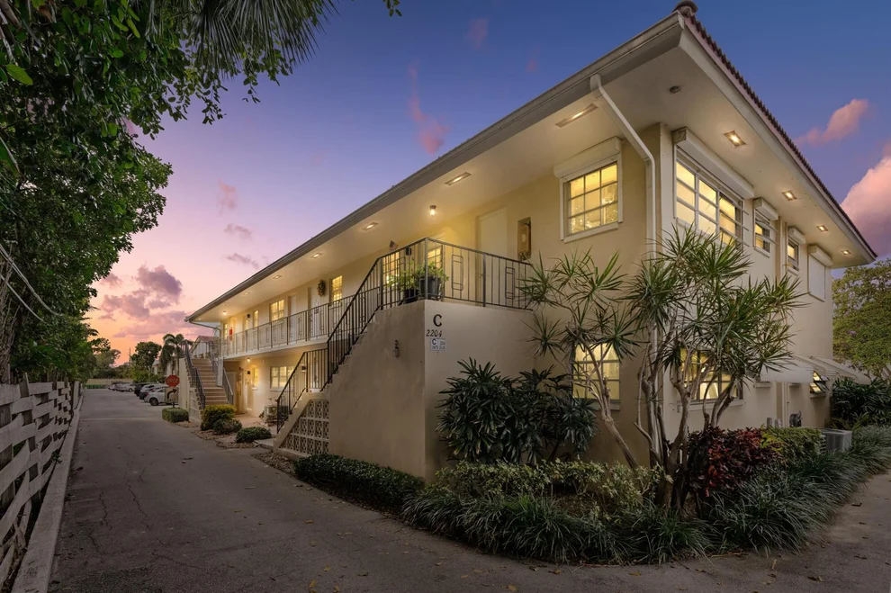 Unit for sale at 2204 NE 36th Street, Lighthouse Point, FL 33064