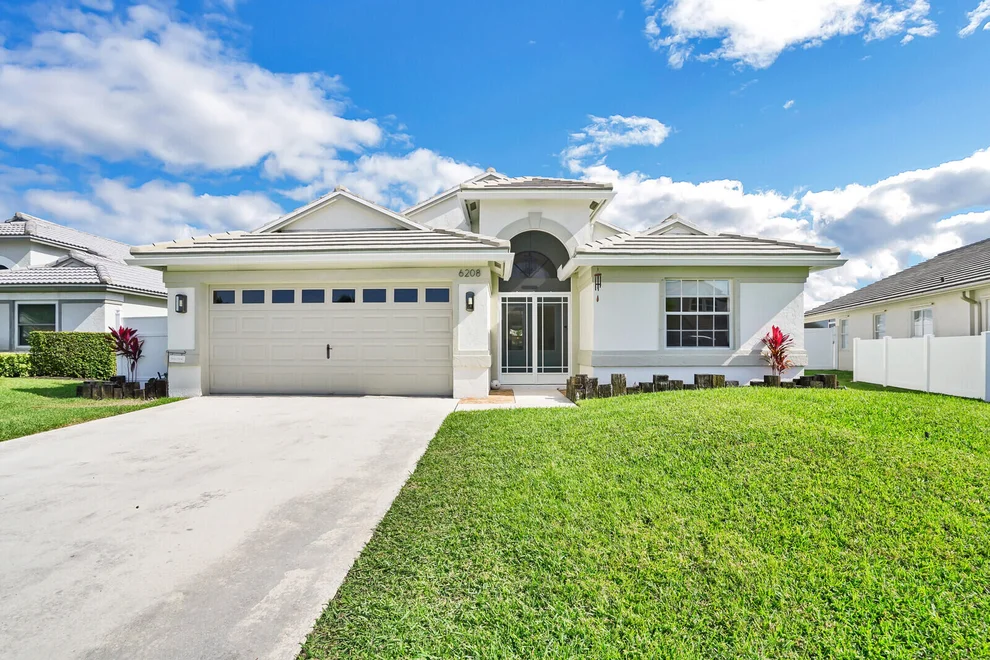 Unit for sale at 6208 Windlass Circle, Boynton Beach, FL 33472