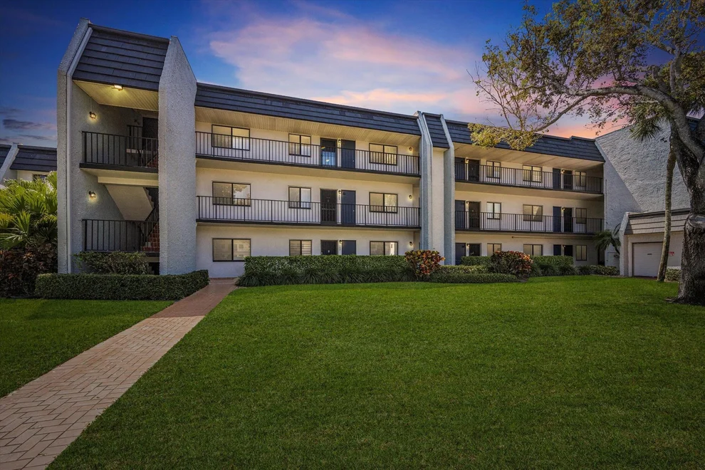 Unit for sale at 4284 Deste Court, Lake Worth, FL 33467