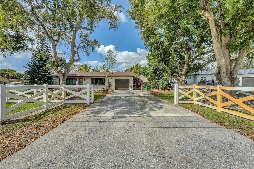 Unit for sale at 14291 SW 24th Street, Davie, FL 33325