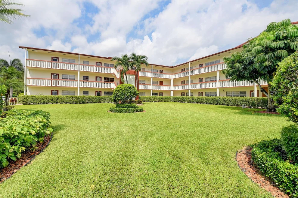 Unit for sale at 88 Brighton C, Boca Raton, FL 33434